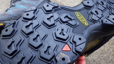 KEEN,登山靴,シューズ,ブーツ,トレッキングシューズ,キーン