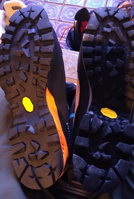 登山靴,スカルパ,ファントムテック,アルパイン,マウンテン,モンブラン,軽量,登山靴